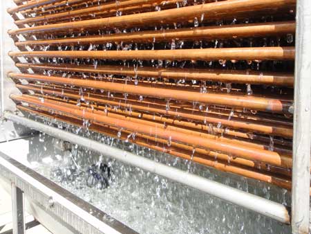 擋水板、接水盤的設(shè)置